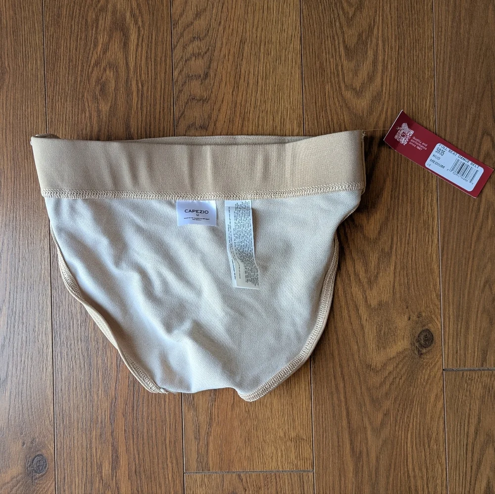 Capezio Nude Full Seat Dance Belt 5935 NWT